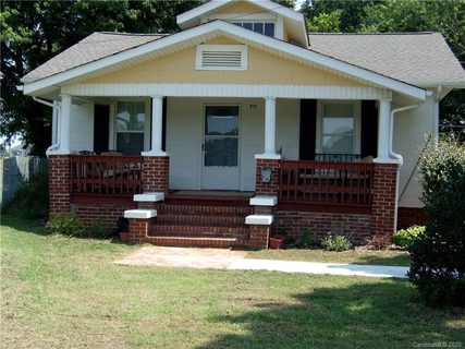 911 Sowers Street sold home in Rolling Hills, Statesville, NC