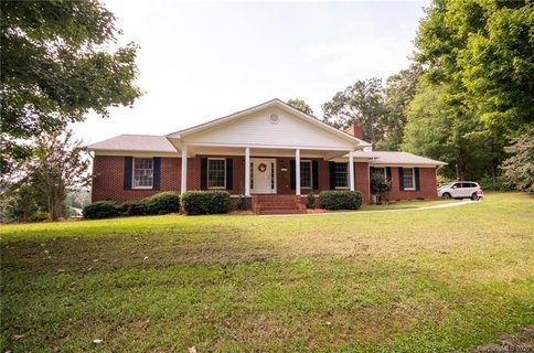 1301 Alexander Road sold home in Alexander Place, Leicester, NC