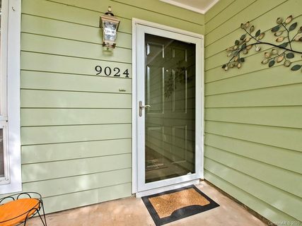 9024 Mcalpine Cove Court