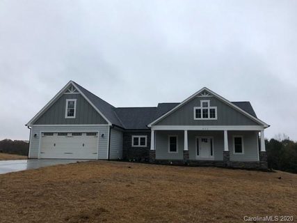 825 Oak Ridge Farms Circle sold home in Oak Ridge Farms, Newton, NC