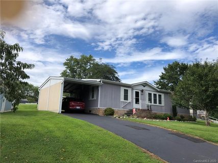 207 Cranbrook Circle