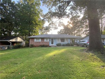 1321 Lynhurst Drive