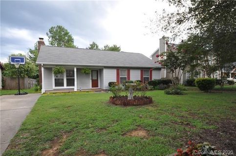 3009 Old House Circle