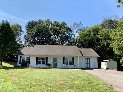 1462 Clear Creek Lane sold home in Sigmon Hollow, Newton, NC