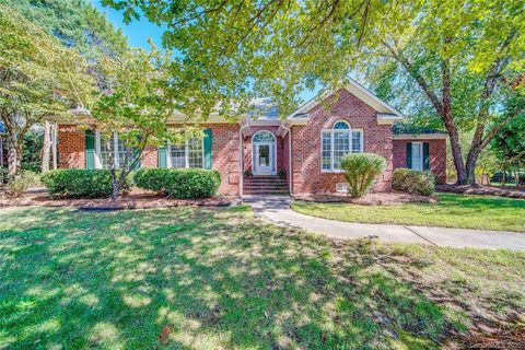 1555 12th Fairway Drive