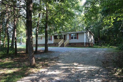 5833 Dachshund Street