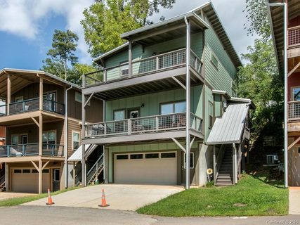 14 Upstream Way