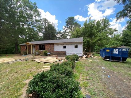 1223 Breezewood Drive
