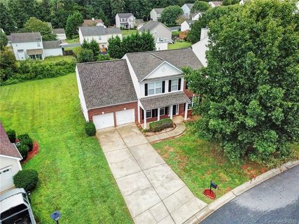 2438 Brathay Court