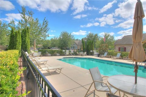 2411 Coltsview Lane