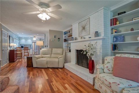 Previously sold for $285,000