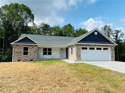 1203 Winter Place