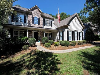 1818 Kings Manor Court sold home in Pleasant Ridge, Matthews, NC