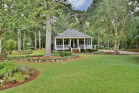 915 Belaire Drive