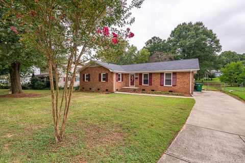 6421 Hidden Forest Drive