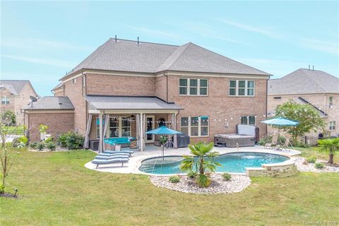 Previously sold for $760,000