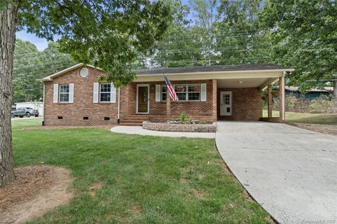 1041 Buffalo Shoals Road sold home in Ravenwood, Statesville, NC