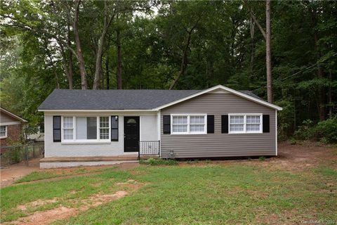 1100 Groves Street sold home in Northwoods, Kings Mountain, NC