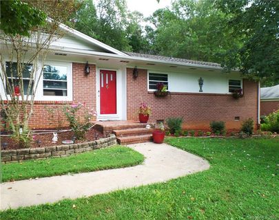 3030 7th Street Drive sold home in Hidden Valley, Hickory, NC