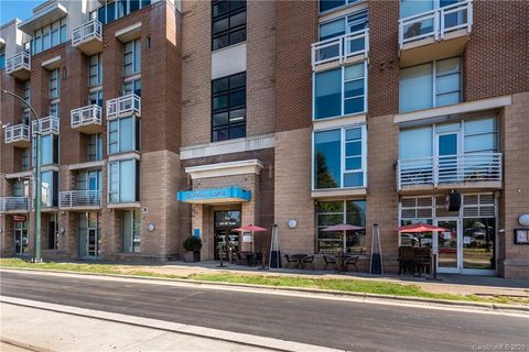 710 W Trade Street 704 sold condo in Gateway Lofts, Charlotte, NC