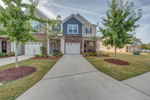 2760 Sawbridge Lane