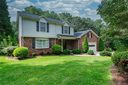 486 17th Avenue Drive sold home in Hickory, SC