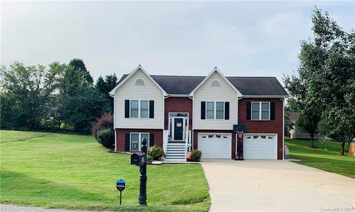 147 Freshfield Drive sold home in Meadowcreek Estates, Hudson, NC