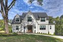 6520 Sharon Hills Road sold home in Charlotte, SC