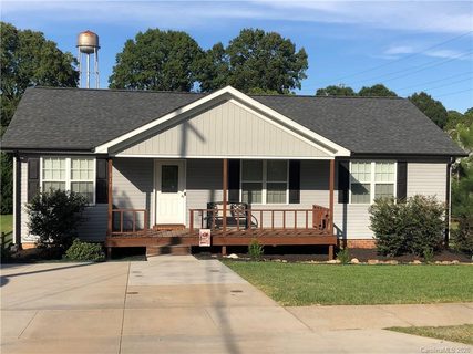 319 2nd Avenue sold home in Hillary Heights, China Grove, NC