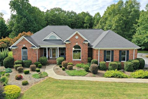 21 Persimmon Court sold home in Persimmon Hill, Columbus, NC