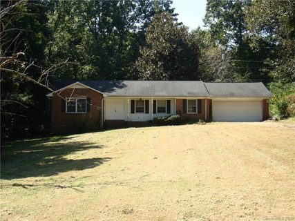 2492 Pickwick Place sold home in Lincoln Forest, Lincolnton, NC
