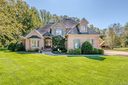 9711 Arlington Oaks Drive sold home in Charlotte, SC