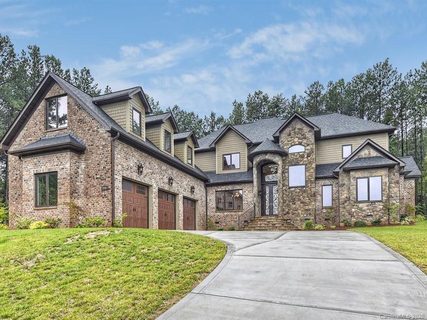 7946 Norman Pointe Drive