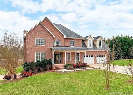 22 Peninsula Lane sold home in Iswa Point, Taylorsville, NC
