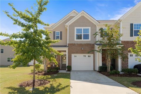 2736 Sawbridge Lane