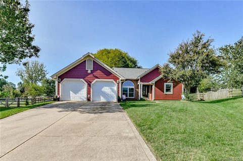 7102 Lanark Court