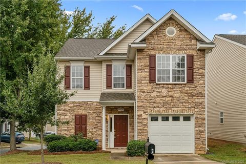 9038 Sedgewich Lane sold home in Daventry At Southampton Commons, Charlotte, NC