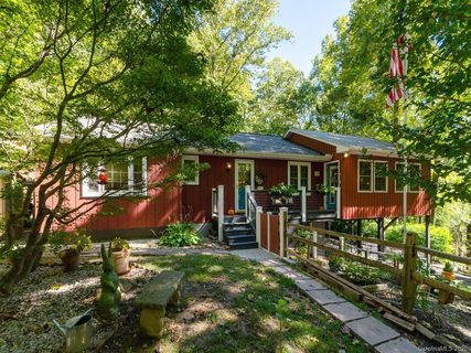 70 Windjammer Way