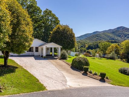615 Rocky Springs Heights Road sold home in Rocky Springs, Burnsville, NC