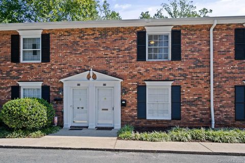 826 6th Street 4 sold condo in Briarbrook, Hickory, NC