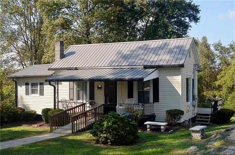 165 School Street sold home in Clinchfield Mfg, Marion, NC
