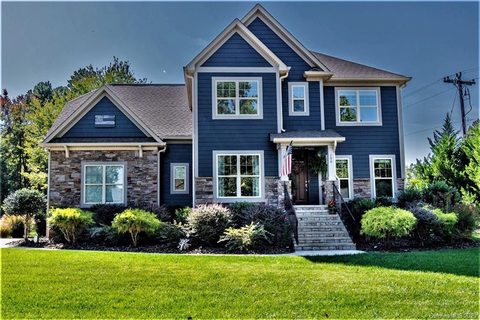 106 Lakeshore Hills Drive