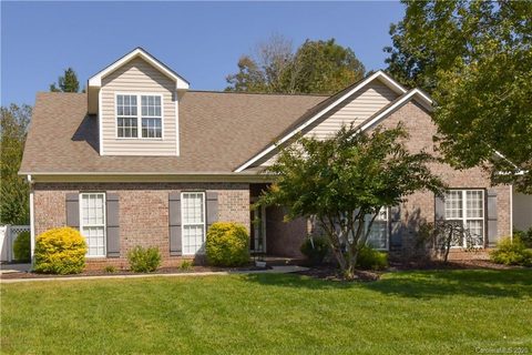 3302 Garrett Drive 72
