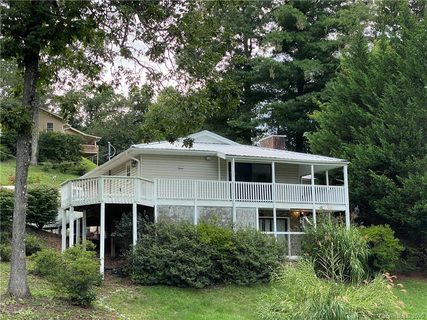 406 Hickory Hill Drive sold home in Hickory Hill, Spruce Pine, NC