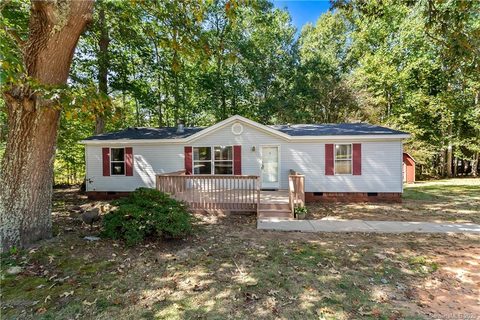 116 Fox Trail Drive sold manufactured home in Fox Trail, Mount Holly, NC