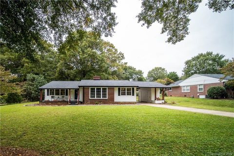 519 Hawthorne Lane