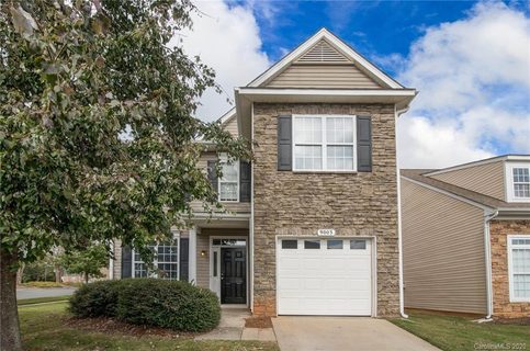 9003 Holland Park Lane sold home in Daventry At Southampton Commons, Charlotte, NC