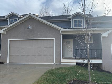 8 Thornes Lane sold townhome in Dillingham Woods, Asheville, NC