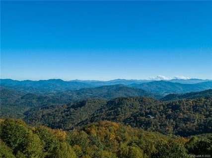 109 Saranac Lane sold home in Preserve At Chestnut Flats, Waynesville, NC