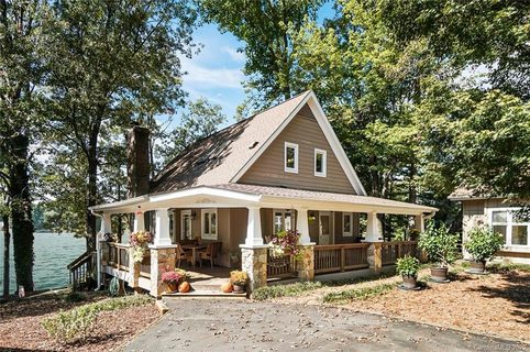273 Ellington Road